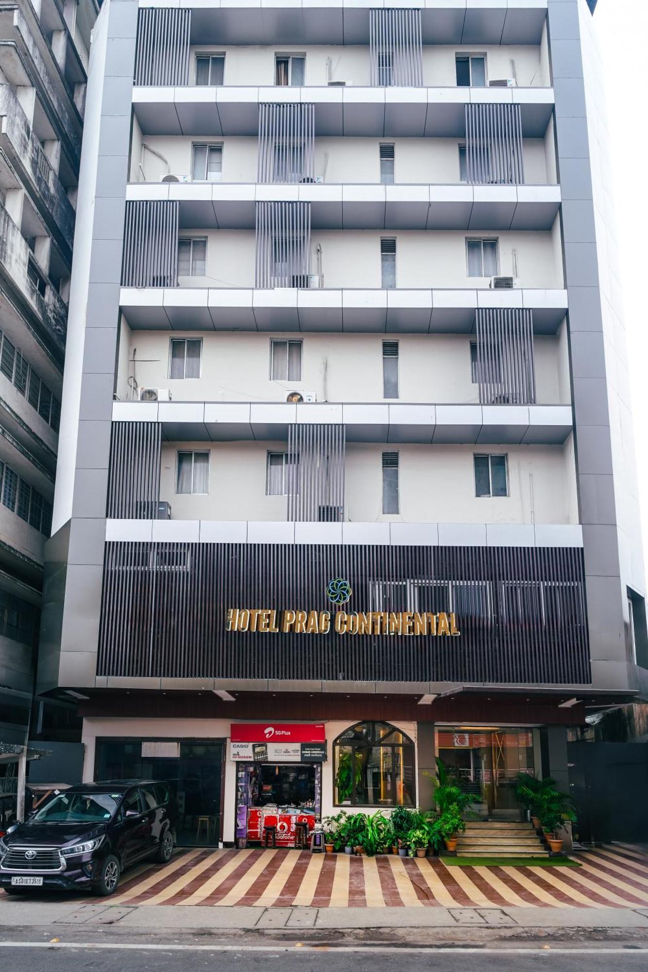 Hotel Prag Continental Guwahati Exterior photo